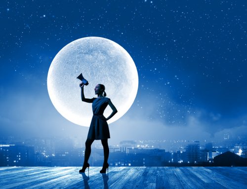 Tips To Find the Right Speaker For An Impactful Event